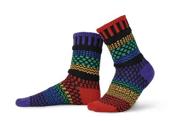 FUNKY PRIDE LOVELY QUALITY COTTON-RICH SOCKS UK SIZE 4/7 BLACK RAINBOW HEARTS