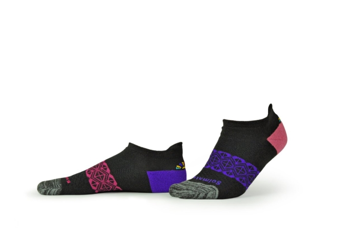 Solmate Performance Sock in black with different color heels.