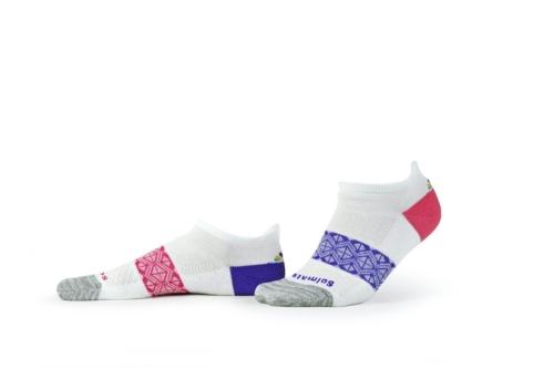 Solmate Performance Sock in white with different color heels.