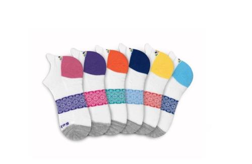 Solmate Performance Sock in white with different color heels.